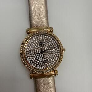 Victoria Wieck Beverly Hills Crystal Watch Women Gold Tone New Battery Working